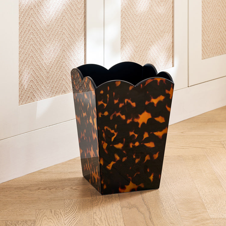 Addison Ross Scalloped Lacquer Bin - Thumbnail 2